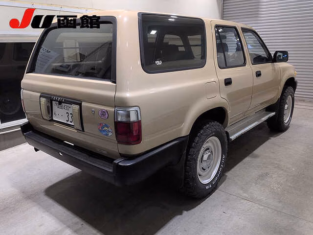 TOYOTA HILUX SURF