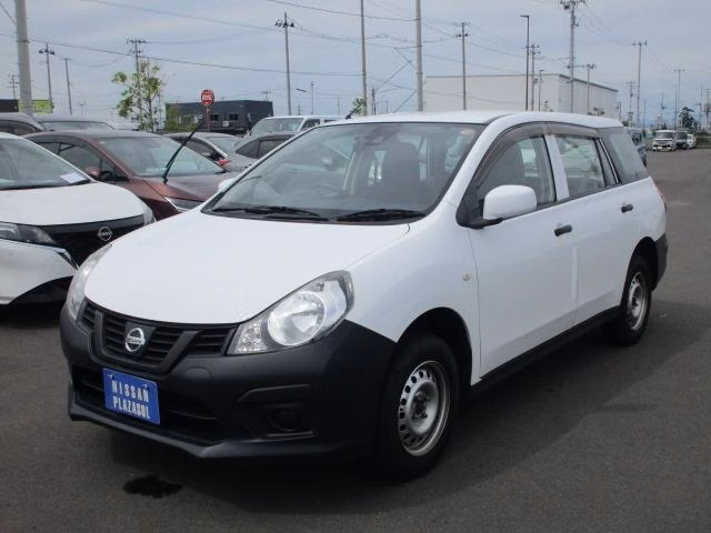 Nissan AD