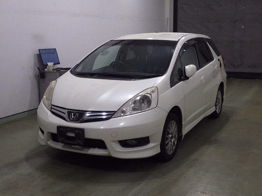 HONDA FIT SHUTTLE