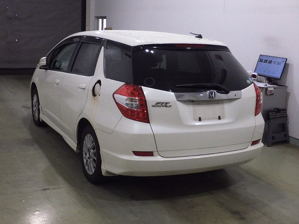 HONDA FIT SHUTTLE