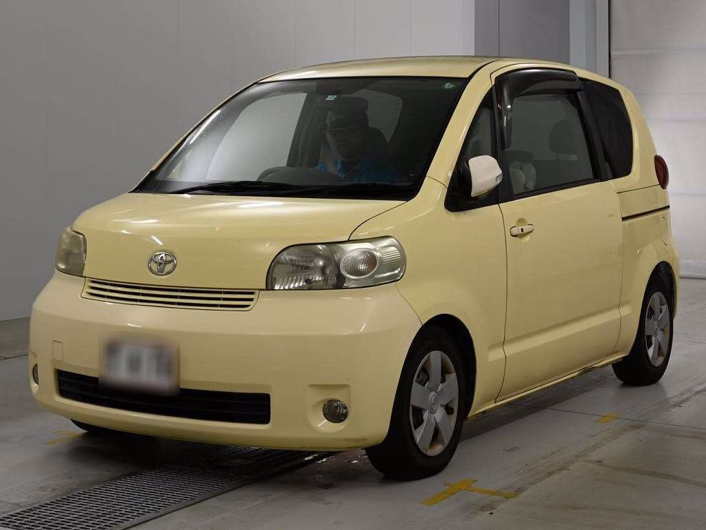 TOYOTA PORTE