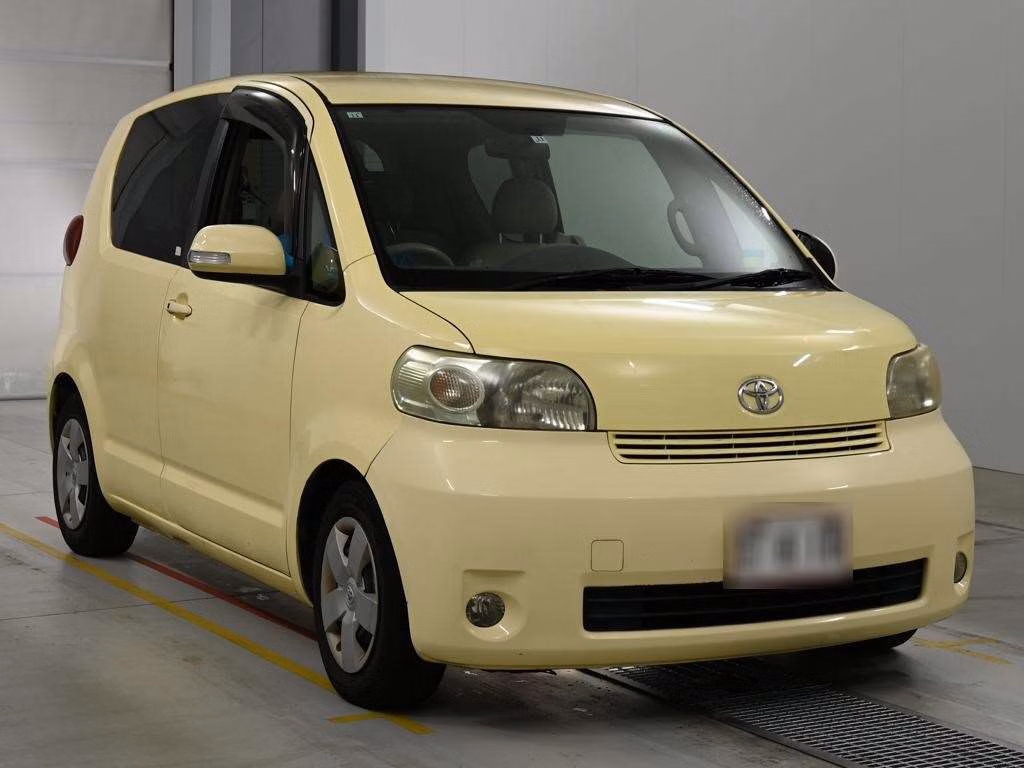 TOYOTA PORTE