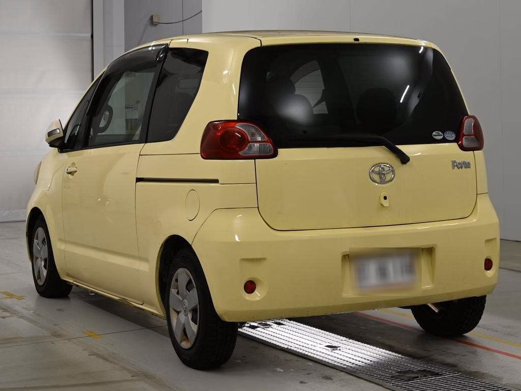TOYOTA PORTE