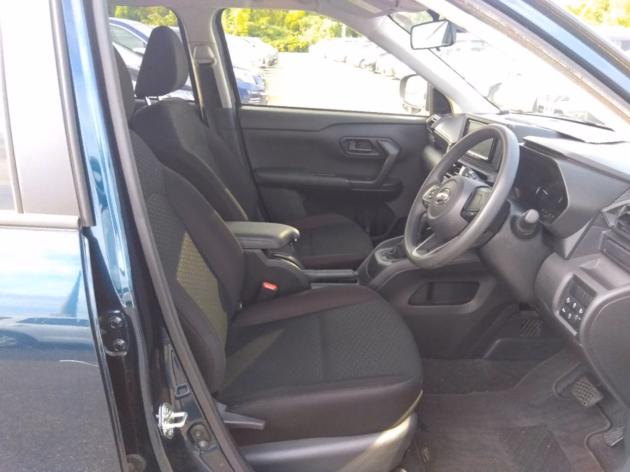 DAIHATSU ROCKY