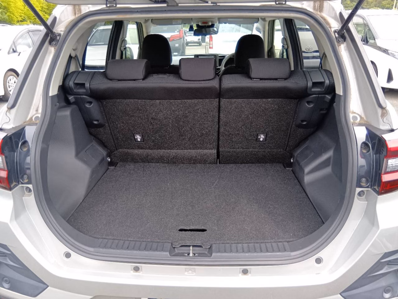 DAIHATSU ROCKY