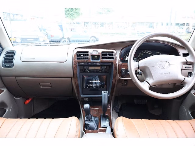 TOYOTA HILUX SURF