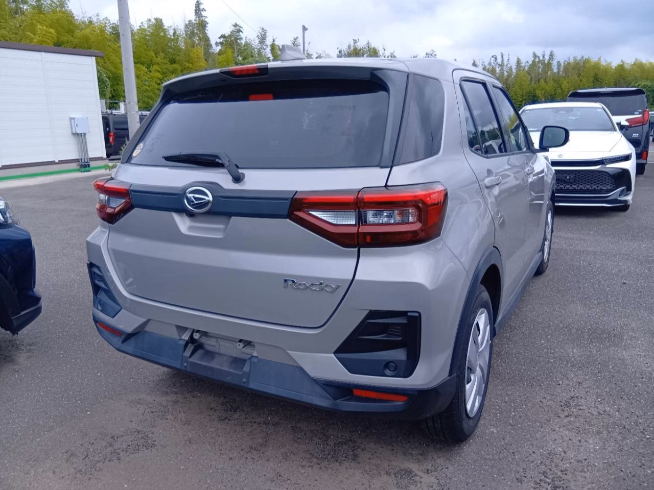 DAIHATSU ROCKY