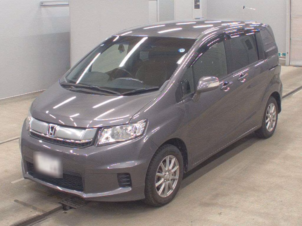 HONDA FREED SPIKE