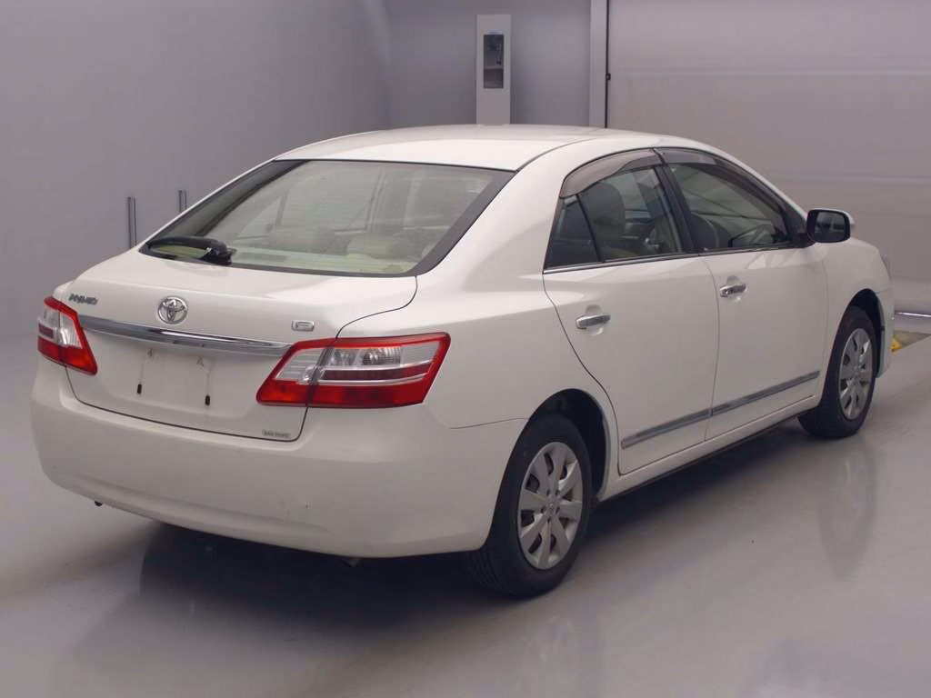 TOYOTA PREMIO
