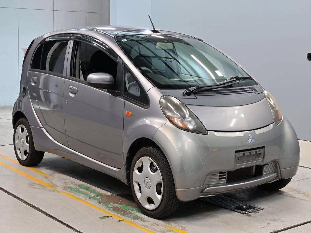 MITSUBISHI I