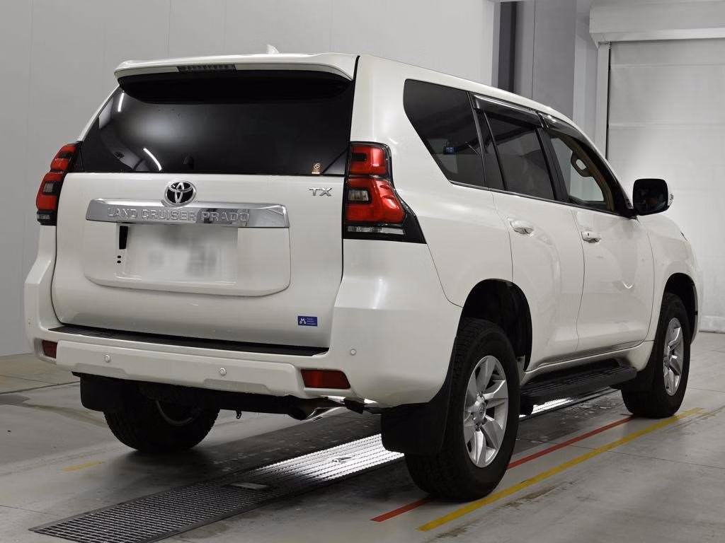 TOYOTA LAND CRUISER PRADO