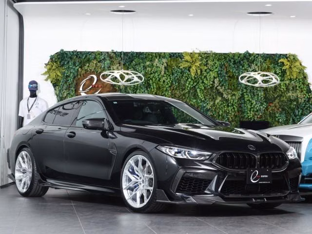 BMW M8