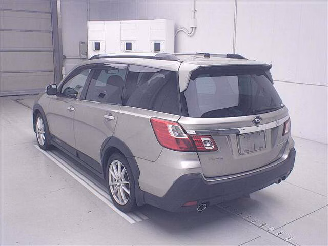Subaru Exiga Crossover 7