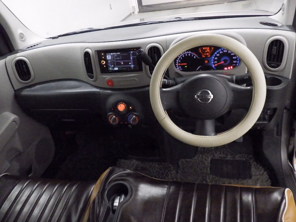 NISSAN CUBE