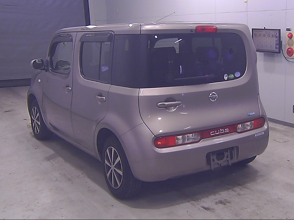 NISSAN CUBE