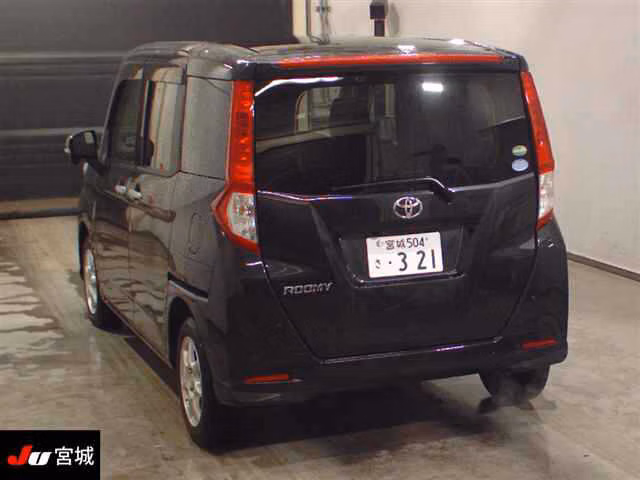 TOYOTA ROOMY