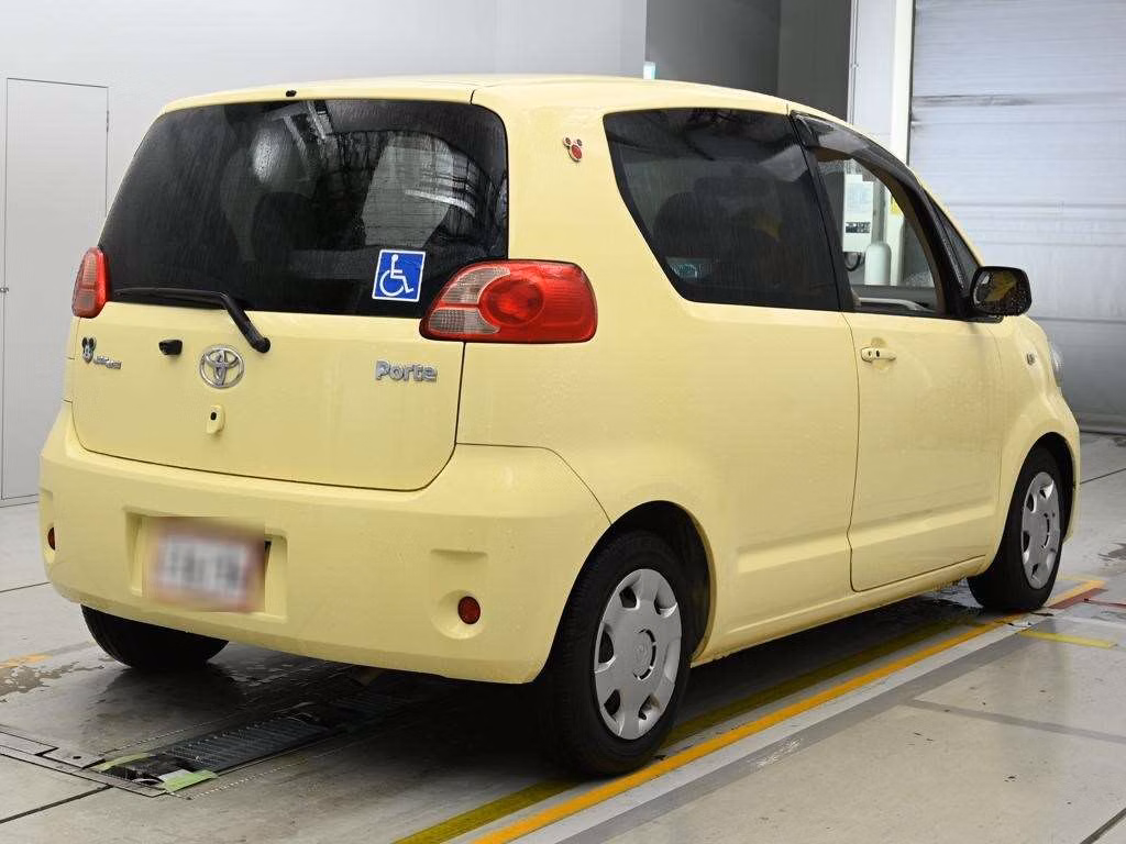 TOYOTA PORTE