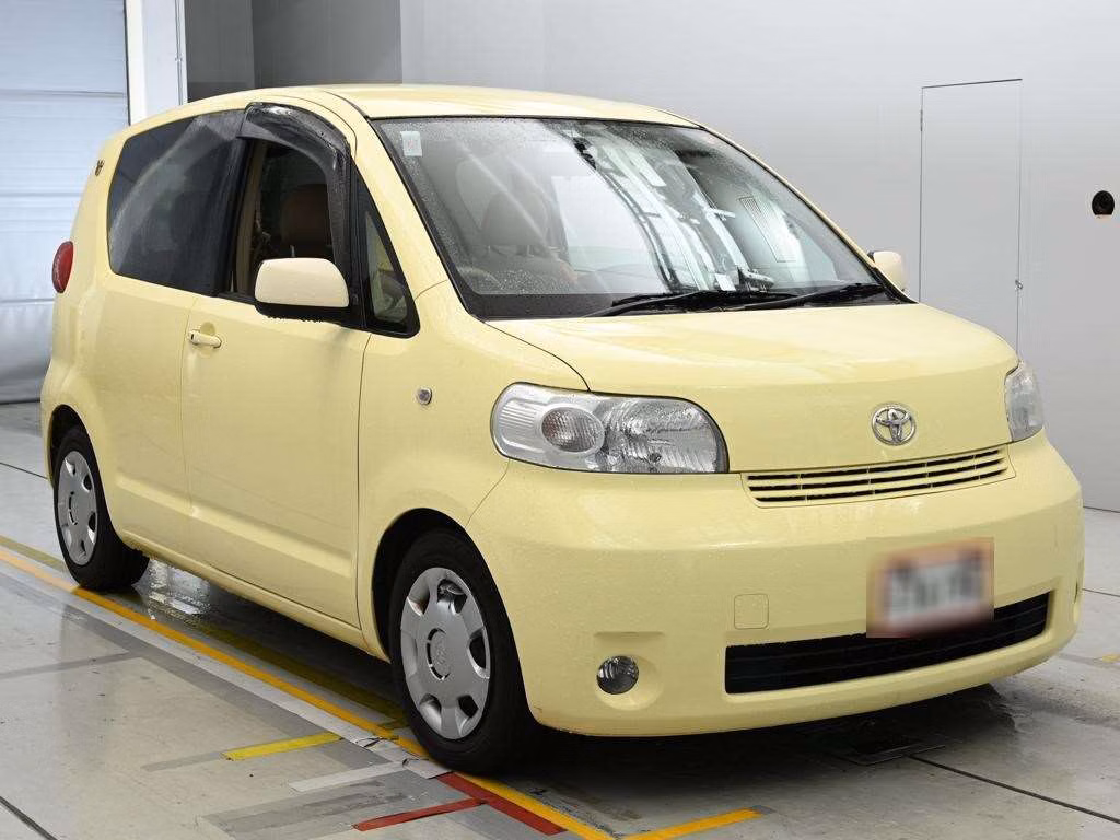 TOYOTA PORTE