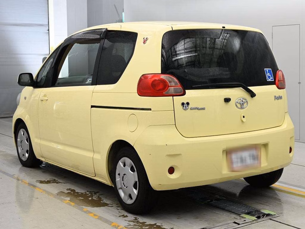 TOYOTA PORTE