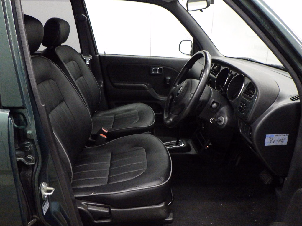 DAIHATSU MIRA GINO