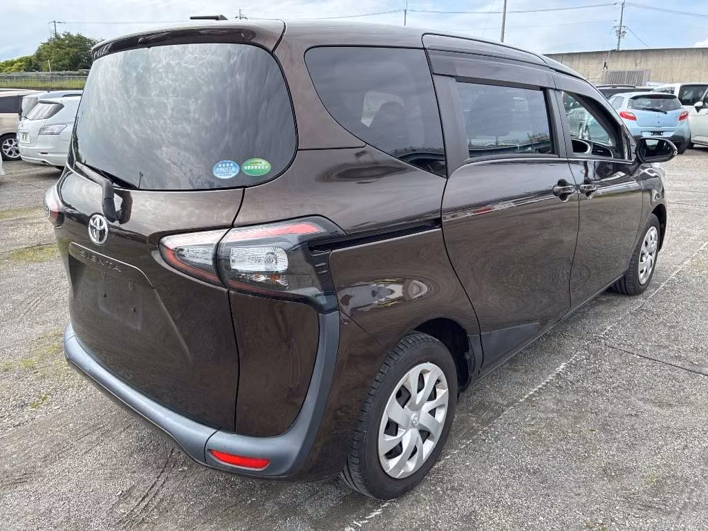 TOYOTA SIENTA