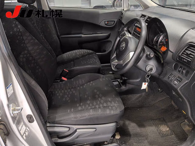 TOYOTA RACTIS