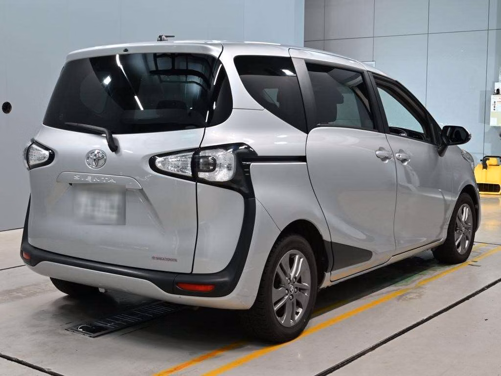 TOYOTA SIENTA