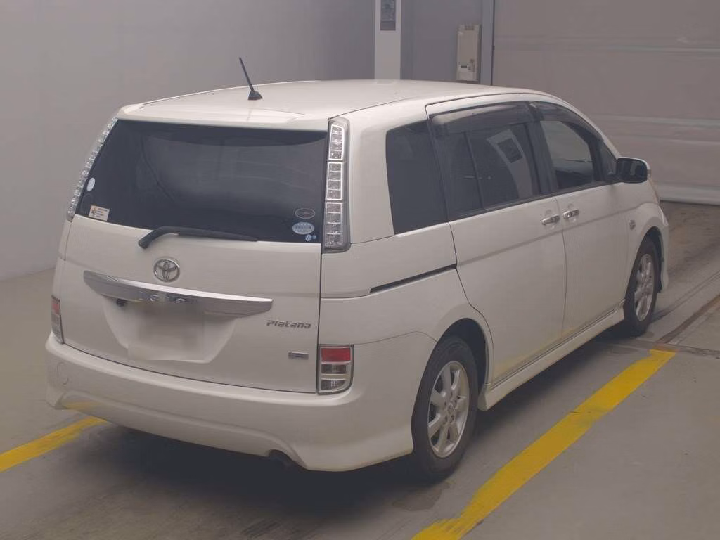TOYOTA ISIS