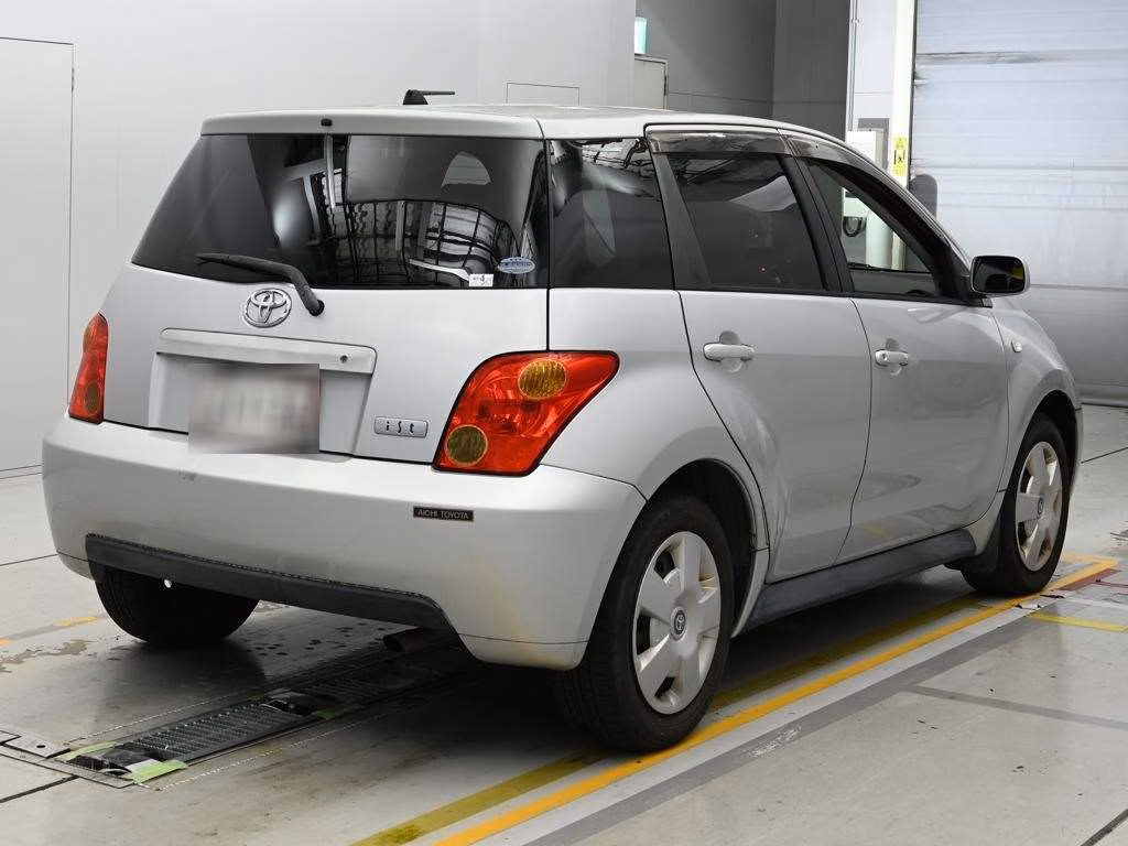 TOYOTA IST