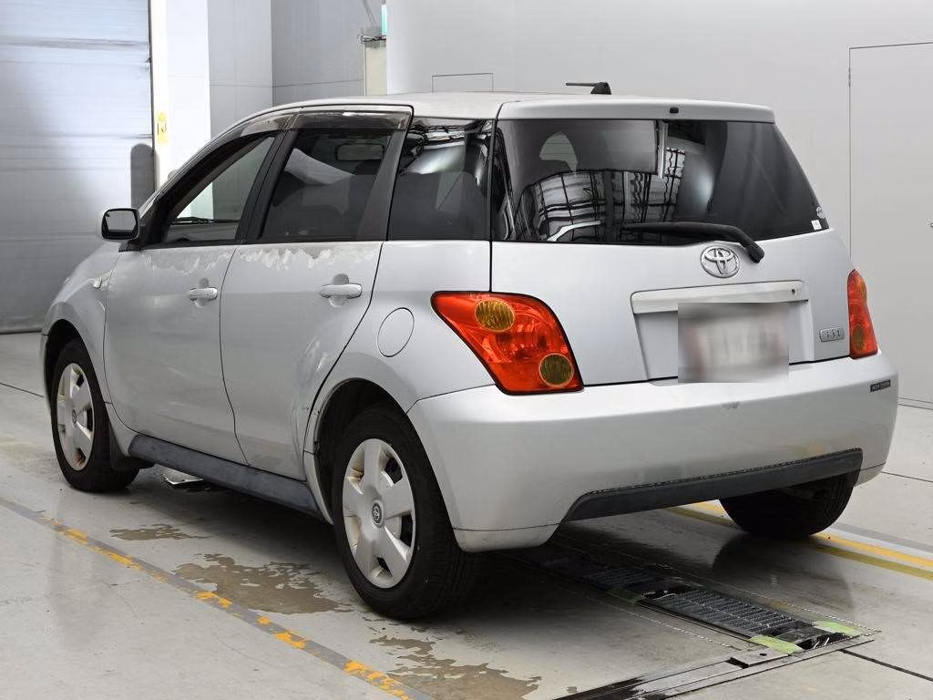 TOYOTA IST