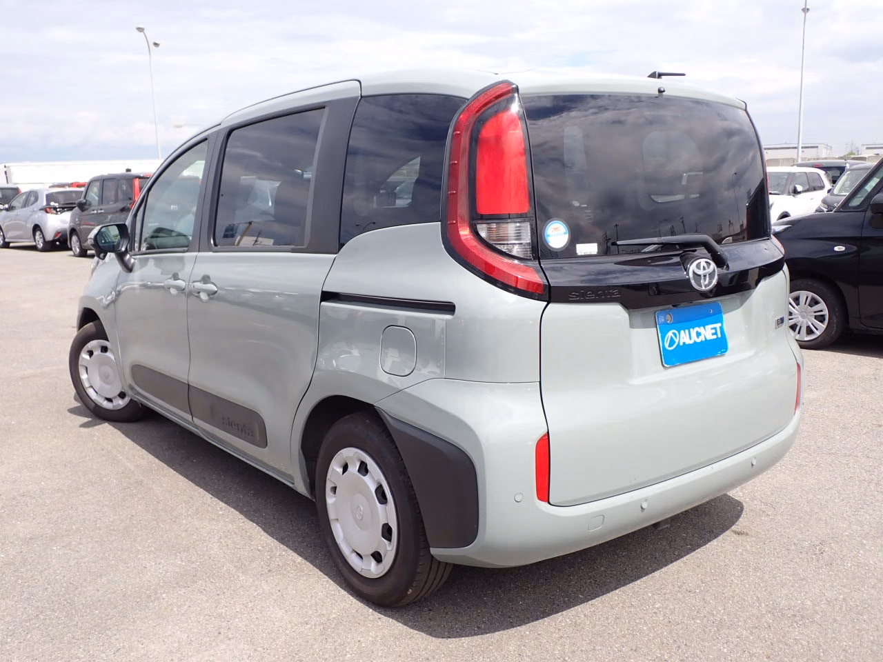 TOYOTA SIENTA