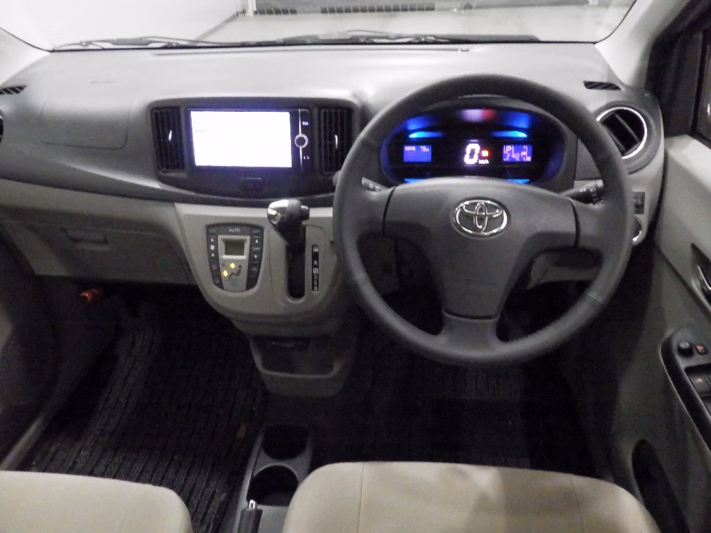 TOYOTA PIXIS EPOCH
