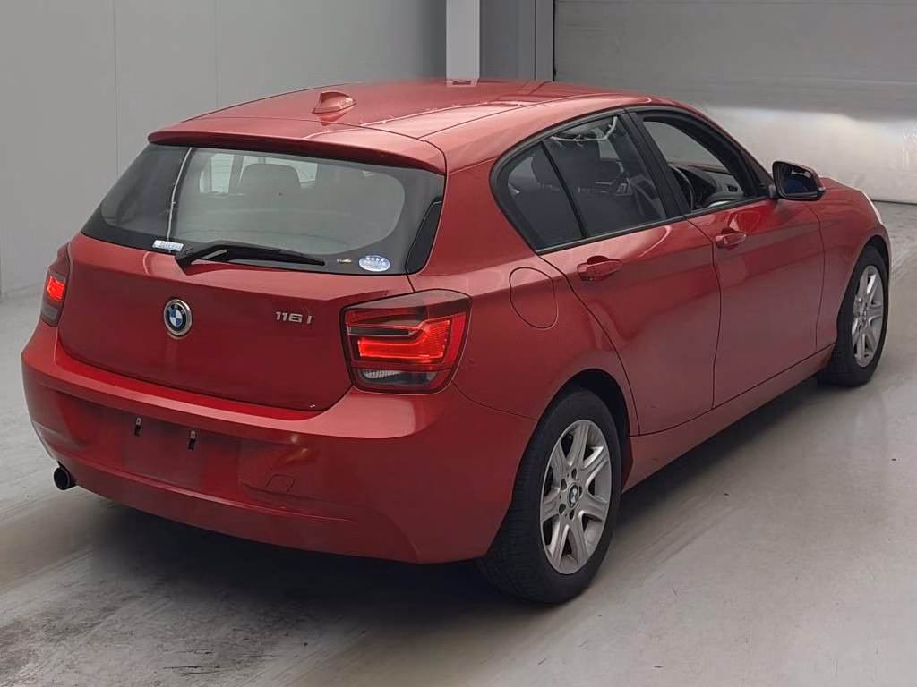 BMW 1-SERIES