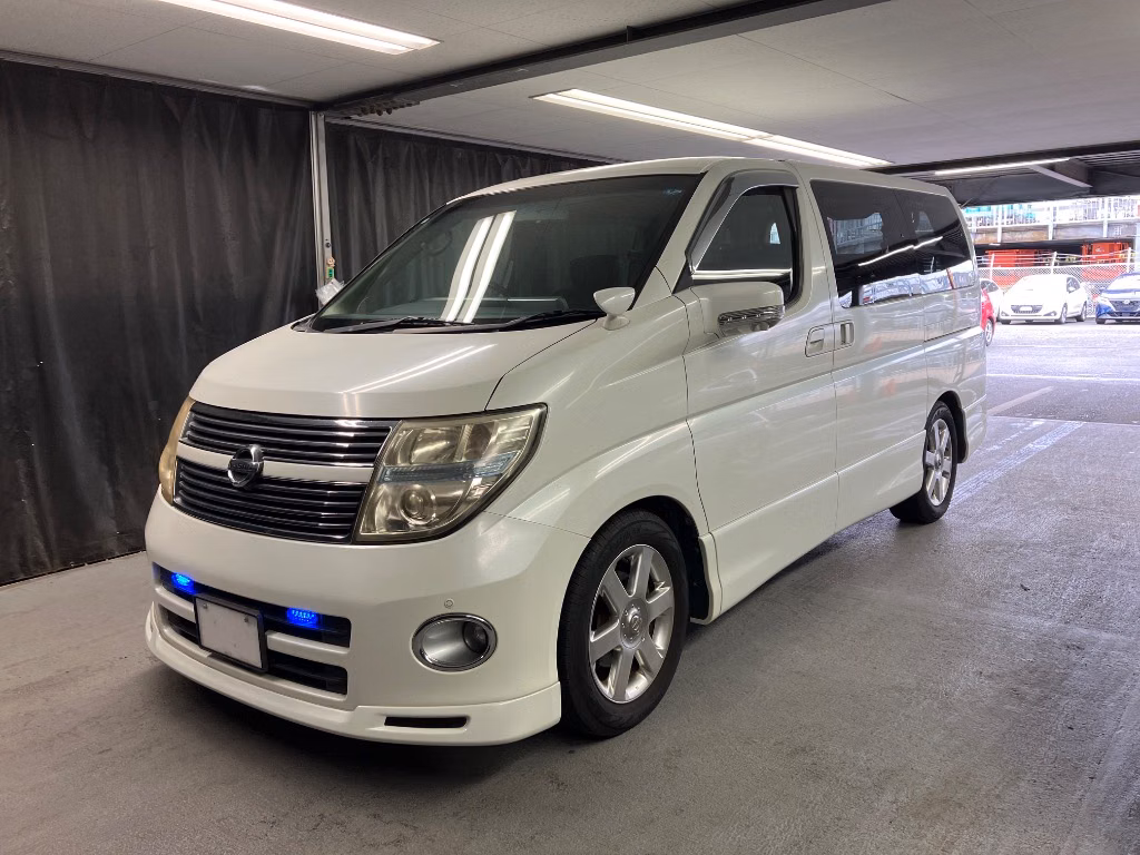 NISSAN ELGRAND