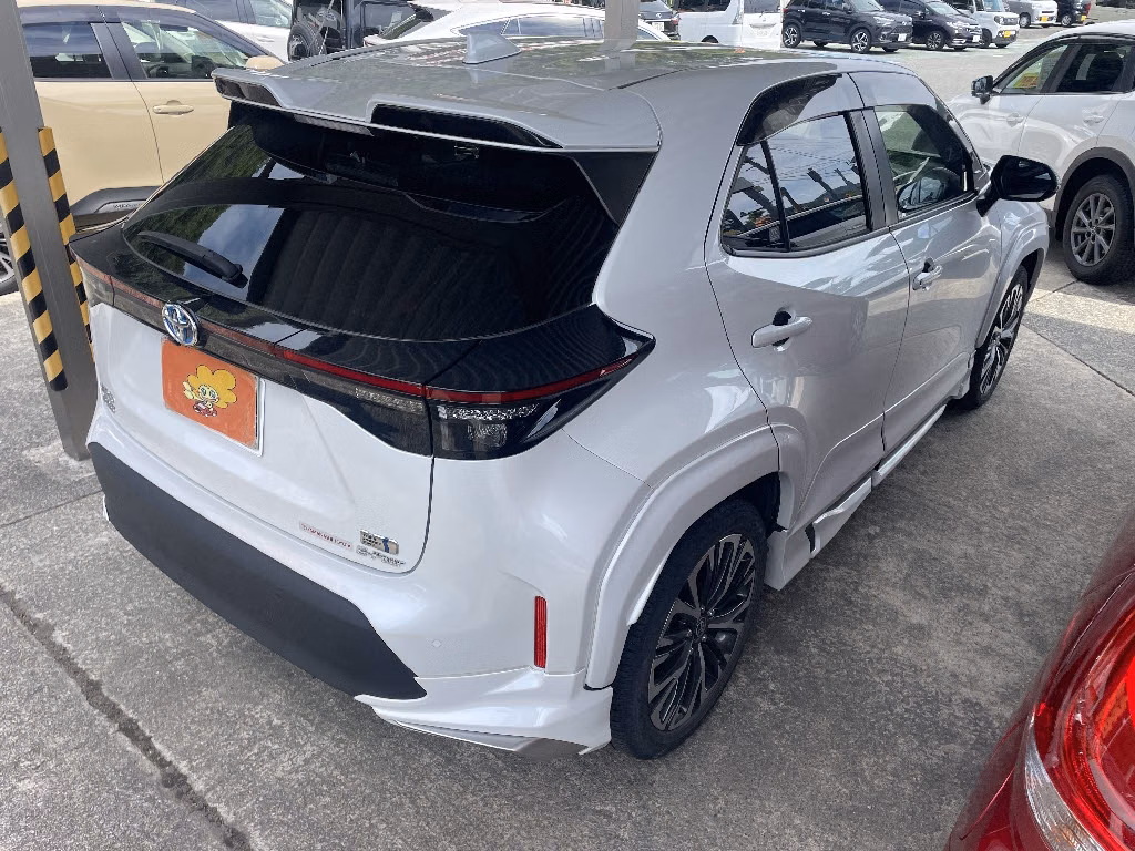 TOYOTA YARIS CROSS