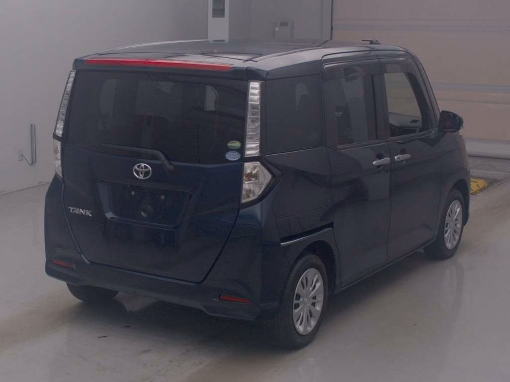 TOYOTA TANK