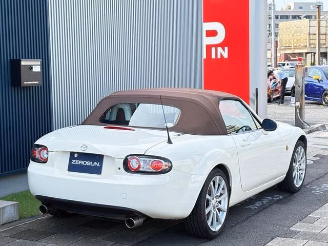 MAZDA ROADSTER
