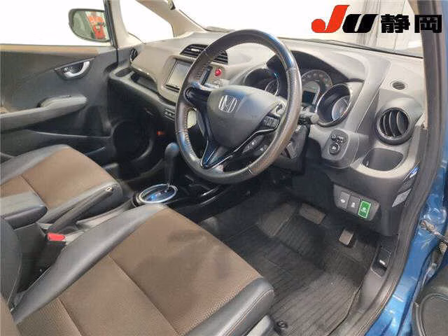 HONDA FIT SHUTTLE