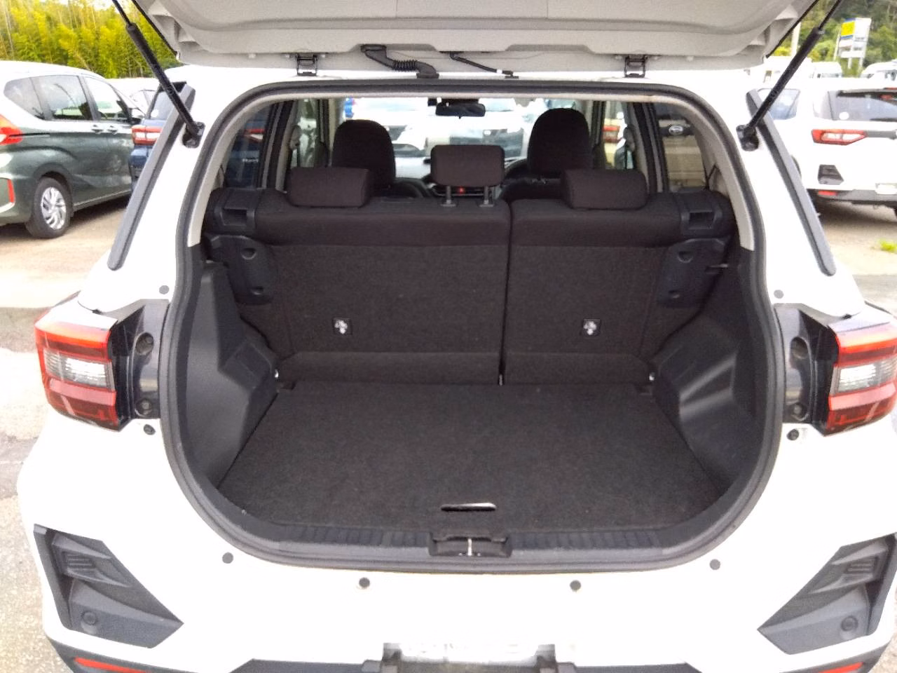 DAIHATSU ROCKY
