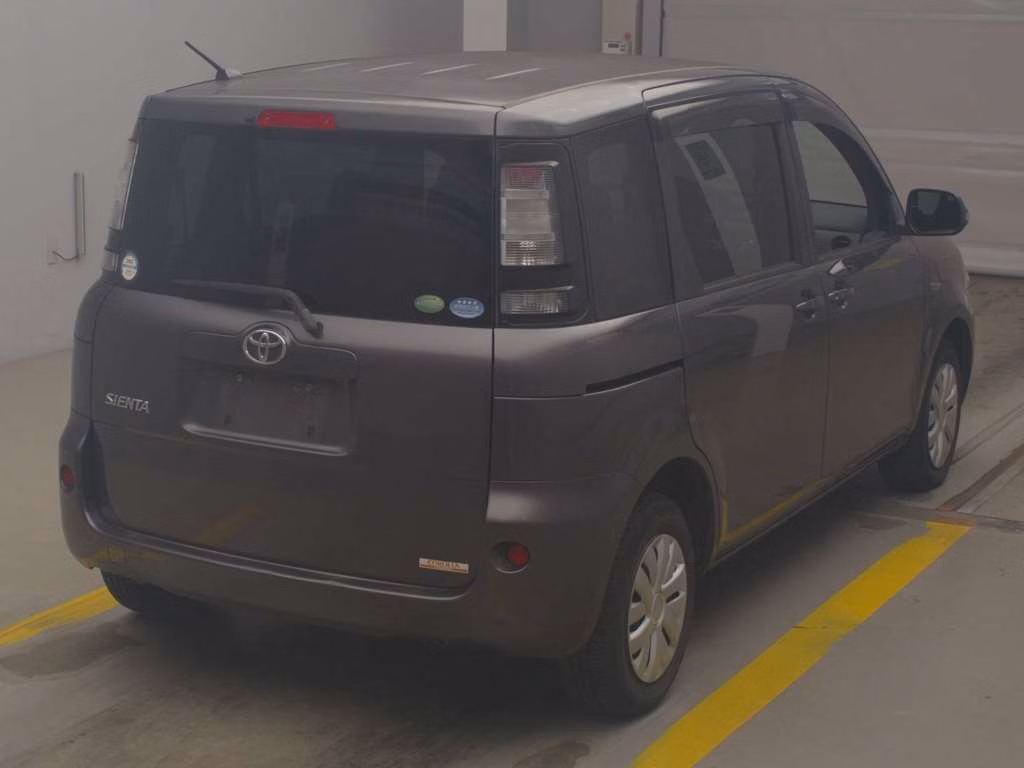 TOYOTA SIENTA