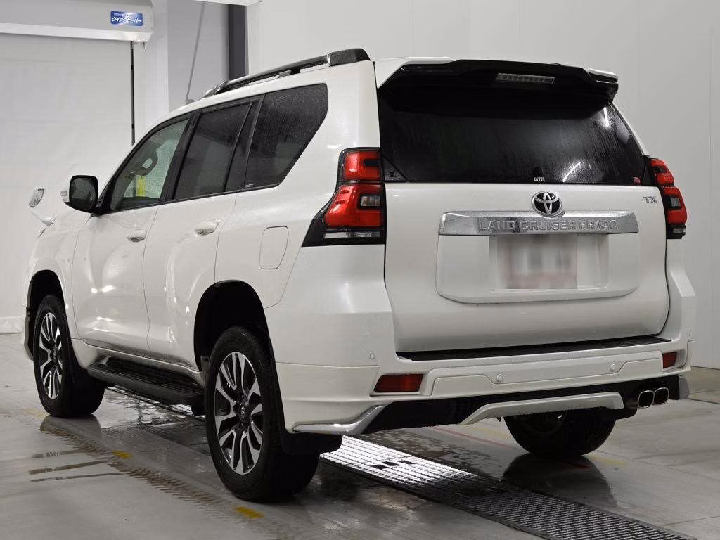 TOYOTA LAND CRUISER PRADO