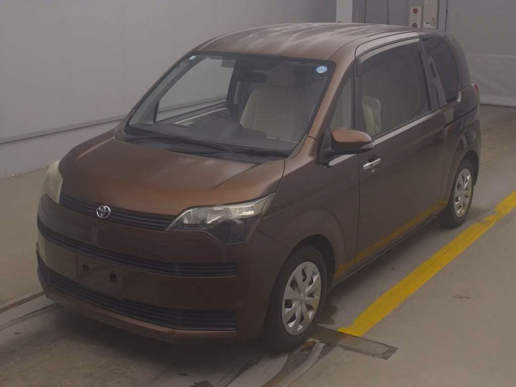 TOYOTA SPADE