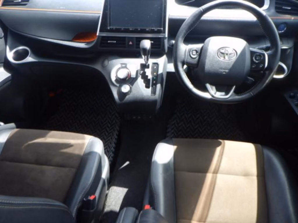 TOYOTA SIENTA