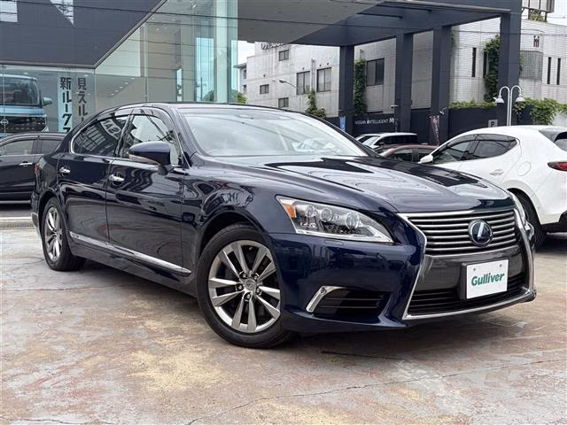 LEXUS LS600H