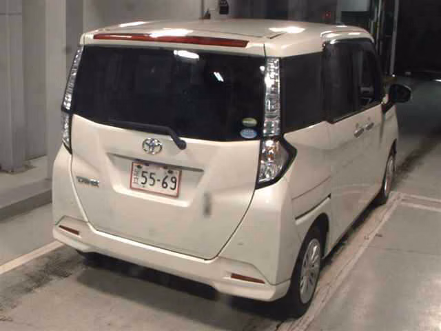 TOYOTA TANK