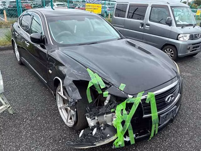 NISSAN FUGA