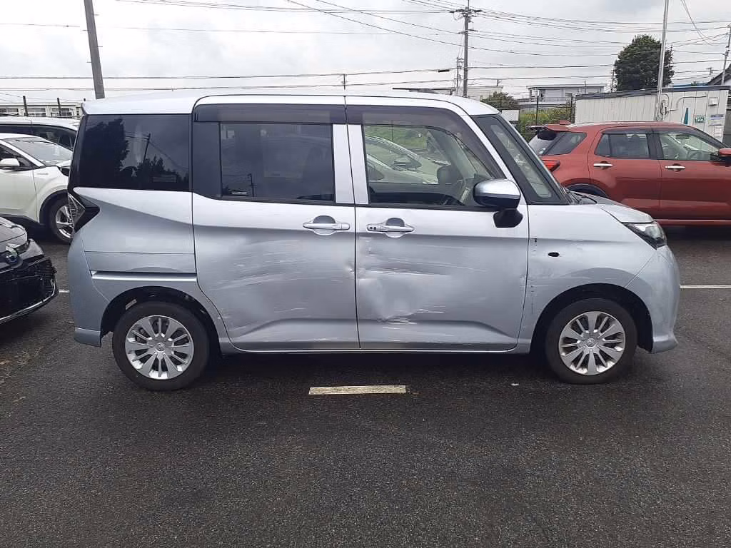 TOYOTA TANK