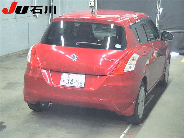 SUZUKI SWIFT