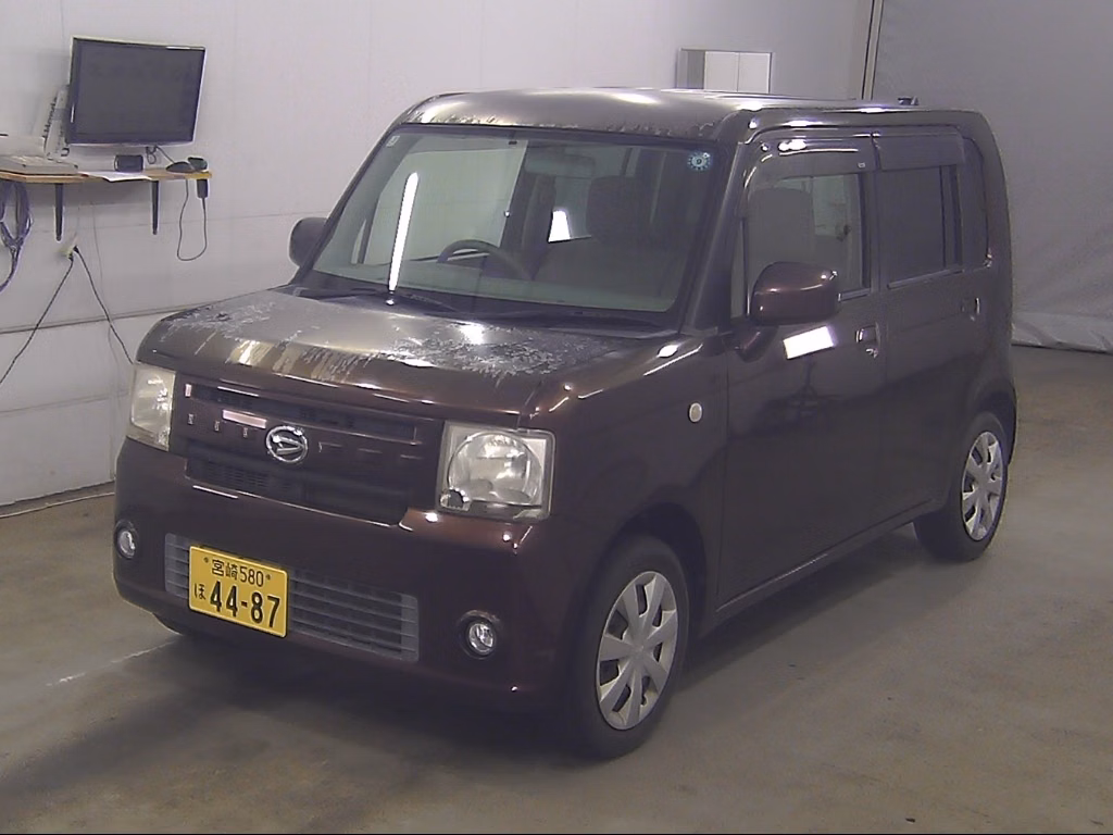 DAIHATSU MOVE CONTE