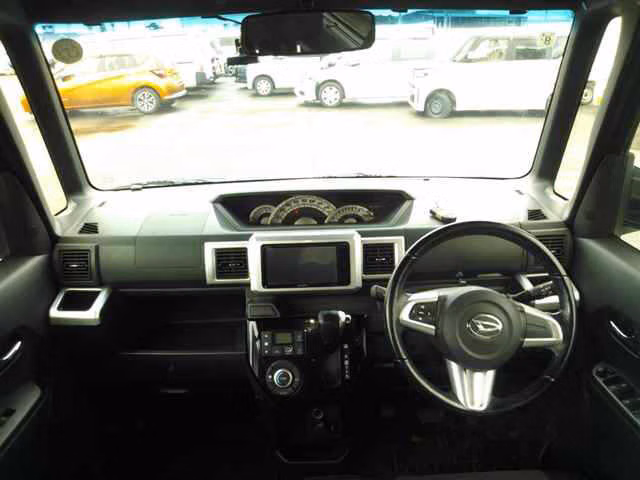 DAIHATSU WAKE